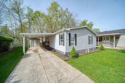/international/us/953-savannah-river-drive-adrian-mi-110107632252/