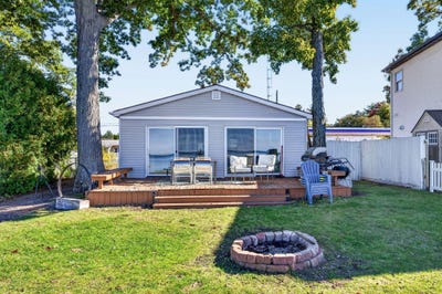 /international/us/278-w-houghton-lake-drive-prudenville-mi-110120149265/