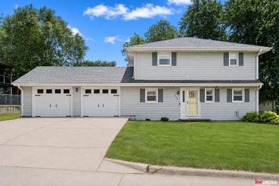 /international/us/345-swanson-drive-syracuse-ne-110108543316/