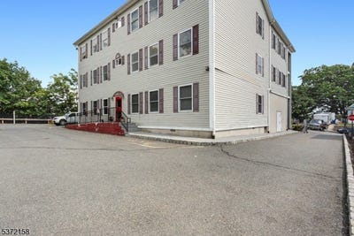 /international/us/310-324-sherman-st-passaic-city-nj-110101030370/