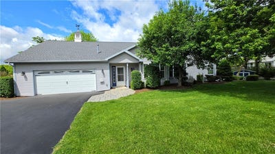 /international/us/13-leifs-way-ithaca-ny-110108451978/