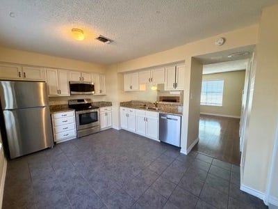 /international/us/716-w-mulberry-street-denton-tx-110106203919/