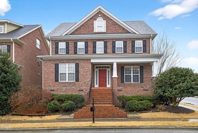 /international/us/400-village-loop-drive-apex-nc-110106060105/
