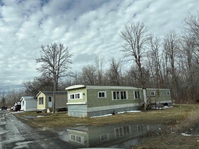 /international/us/259-county-route-43-massena-ny-110106697931/