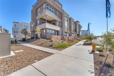 /international/us/2503-cracked-stone-street-henderson-nv-110106314870/