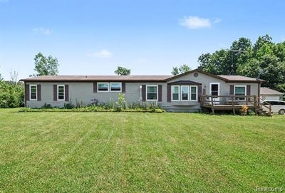 /international/us/4242-skelton-road-deerfield-twp-mi-110109270495/