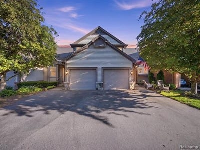 /international/us/426-oak-run-court-royal-oak-mi-110108543414/