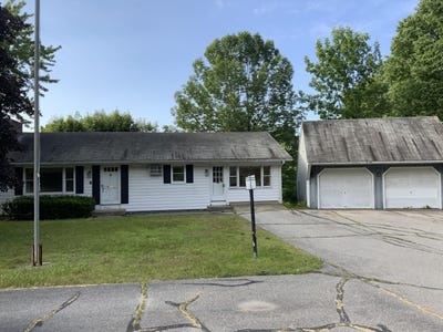 /international/us/118-lewiston-road-west-gardiner-me-110100513555/