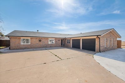 /international/us/107-holly-circle-levelland-tx-110106734170/