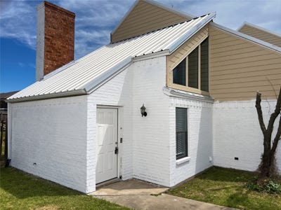 /international/us/1900-w-taylor-street-sherman-tx-110107832410/