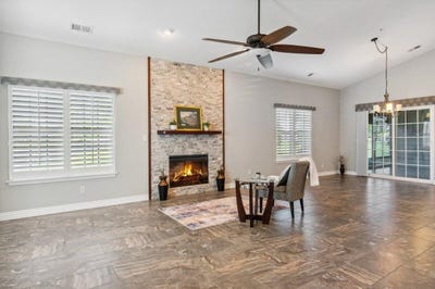 /international/us/208-rue-de-villas-circle-branson-mo-110099804348/