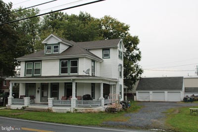 /international/us/104-106-w-main-street-reinholds-pa-110120130704/