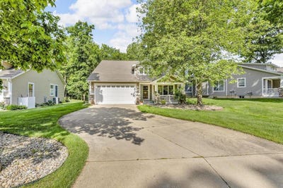 /international/us/816-e-barrington-circle-jackson-mi-110100346340/