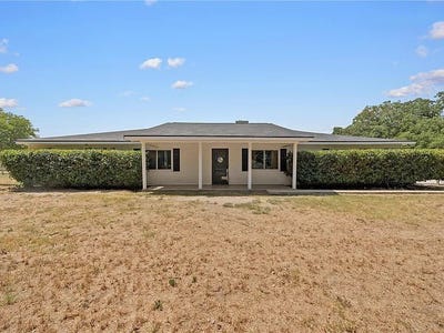 /international/us/521-wood-axtell-tx-110102102263/
