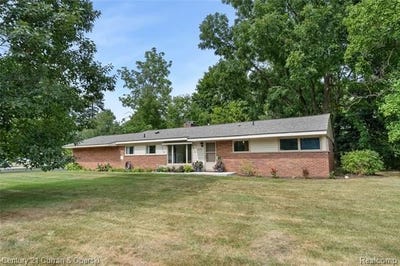 /international/us/5336-w-briarcliff-knoll-drive-west-bloomfield-twp-mi-110119770615/