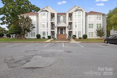 /international/us/7348-rose-terrace-court-charlotte-nc-110102805030/