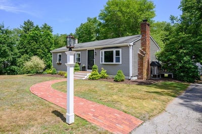 /international/us/54-forest-st-pembroke-ma-110100755653/