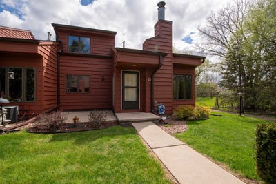 /international/us/2240-meadowbrook-court-oshkosh-wi-110107845304/