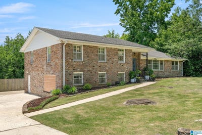 /international/us/1825-cedarwood-road-vestavia-hills-al-110100926883/