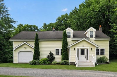 /international/us/74-n-cross-road-staatsburg-ny-110119713902/