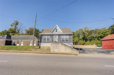 /international/us/6120-godfrey-road-godfrey-il-110094993623/