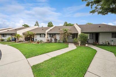 /international/us/2600-lucerne-park-road-winter-haven-fl-110108584509/