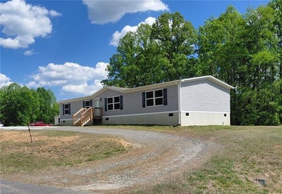 /international/us/127-ring-place-road-mount-airy-nc-110107653694/