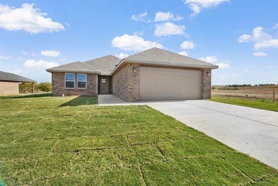 /international/us/811-bella-bvd-coleman-tx-110103594978/