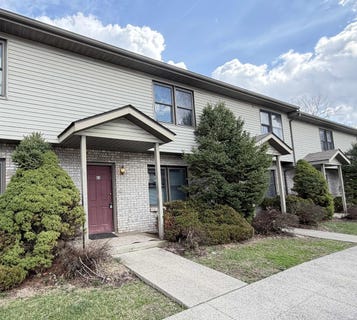 /international/us/1377-w-allen-unit-e5-street-bloomington-in-110106230828/