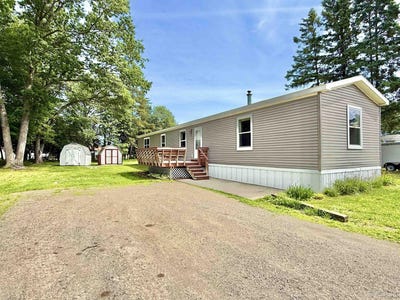 /international/us/8467-p-5-road-gladstone-mi-110109057080/