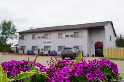/international/us/190-e-m-35-highway-gwinn-mi-110103723852/