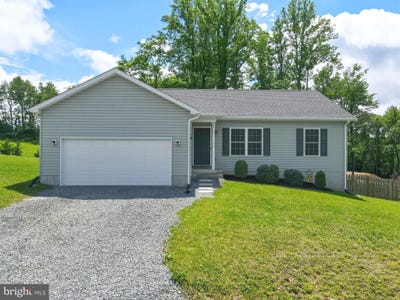 /international/us/141-hampshire-house-drive-yellow-spring-wv-110108347958/