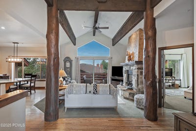 /international/us/3388-cedar-drive-park-city-ut-110100652102/