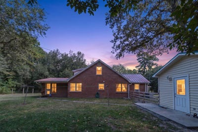 /international/us/9322-old-state-road-holly-hill-sc-110119366025/