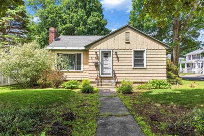 /international/us/874-belmont-street-manchester-nh-110109035495/