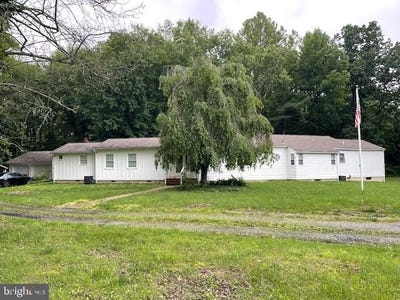 /international/us/331-bridgeboro-road-moorestown-nj-110100090115/
