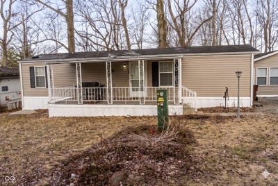 /international/us/5075-van-bibber-lake-estate-greencastle-in-110097735424/