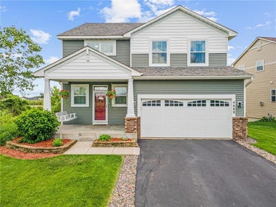 /international/us/4689-heritage-parkway-n-hugo-mn-110108915599/