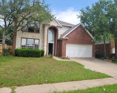 /international/us/2104-royal-oak-drive-bedford-tx-110107779132/