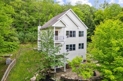 /international/us/96-sawyer-brook-road-orford-nh-110108553202/