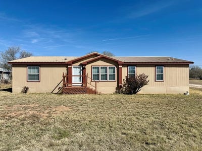 /international/us/1307-15th-st-plains-tx-110106467407/