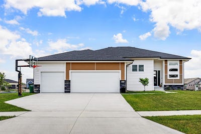 /international/us/309-nw-beechwood-drive-grimes-ia-110100425794/