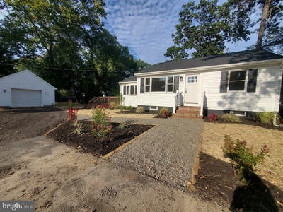 /international/us/24-larkspur-street-browns-mills-nj-110110418192/
