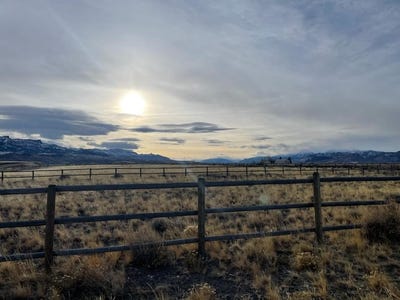 /international/us/230-carter-view-dr-cody-wy-110106121441/
