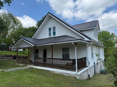 /international/us/128-west-church-street-burkesville-ky-110100552727/