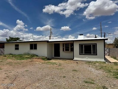 /international/us/365-steffen-street-sierra-vista-az-110101150792/