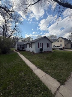 /international/us/1416-7th-street-sw-willmar-mn-110107779433/
