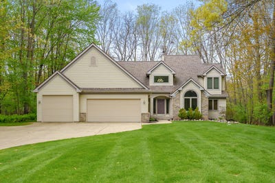 /international/us/6147-autumn-ridge-richland-mi-110107878064/