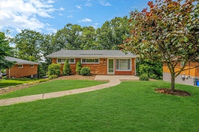 /international/us/246-azalea-dr-monroeville-pa-110101262877/