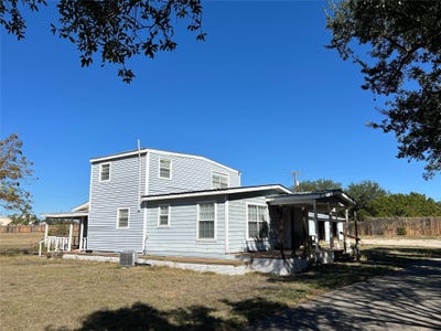 /international/us/27306-rr-12-dripping-springs-tx-110104408870/